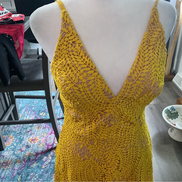 Dress the Population Sunny Yellow Mini Dress - Picture 5 of 8